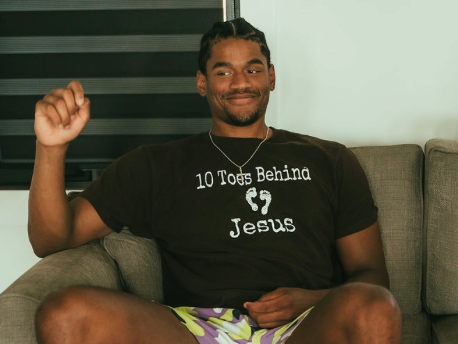 10 Toes Behind Jesus